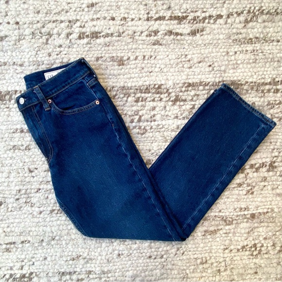 GAP ’90s NWOT Straight Leg High Rise Jeans in Dark Wash, Size 6 / 28 P - Picture 12 of 12